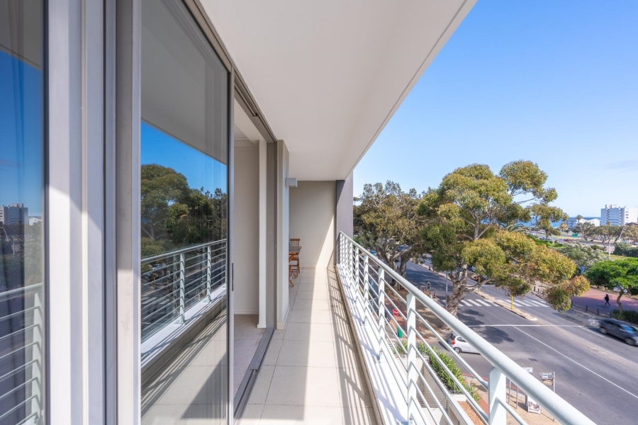 2 Bedroom Property for Sale in Green Point Western Cape